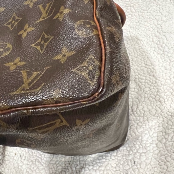 Louis Vuitton Monogram Speedy - Picture 8 of 15